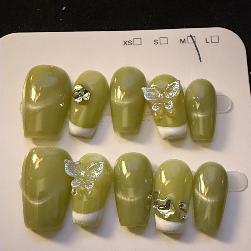Green Press-On Nails with Butterfly Accents